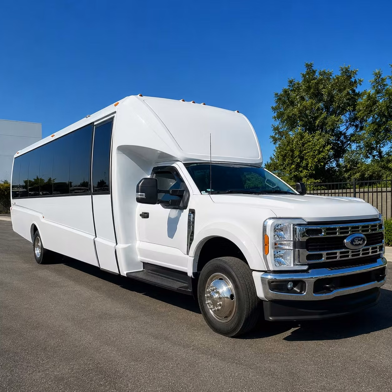 15 passenger minibus