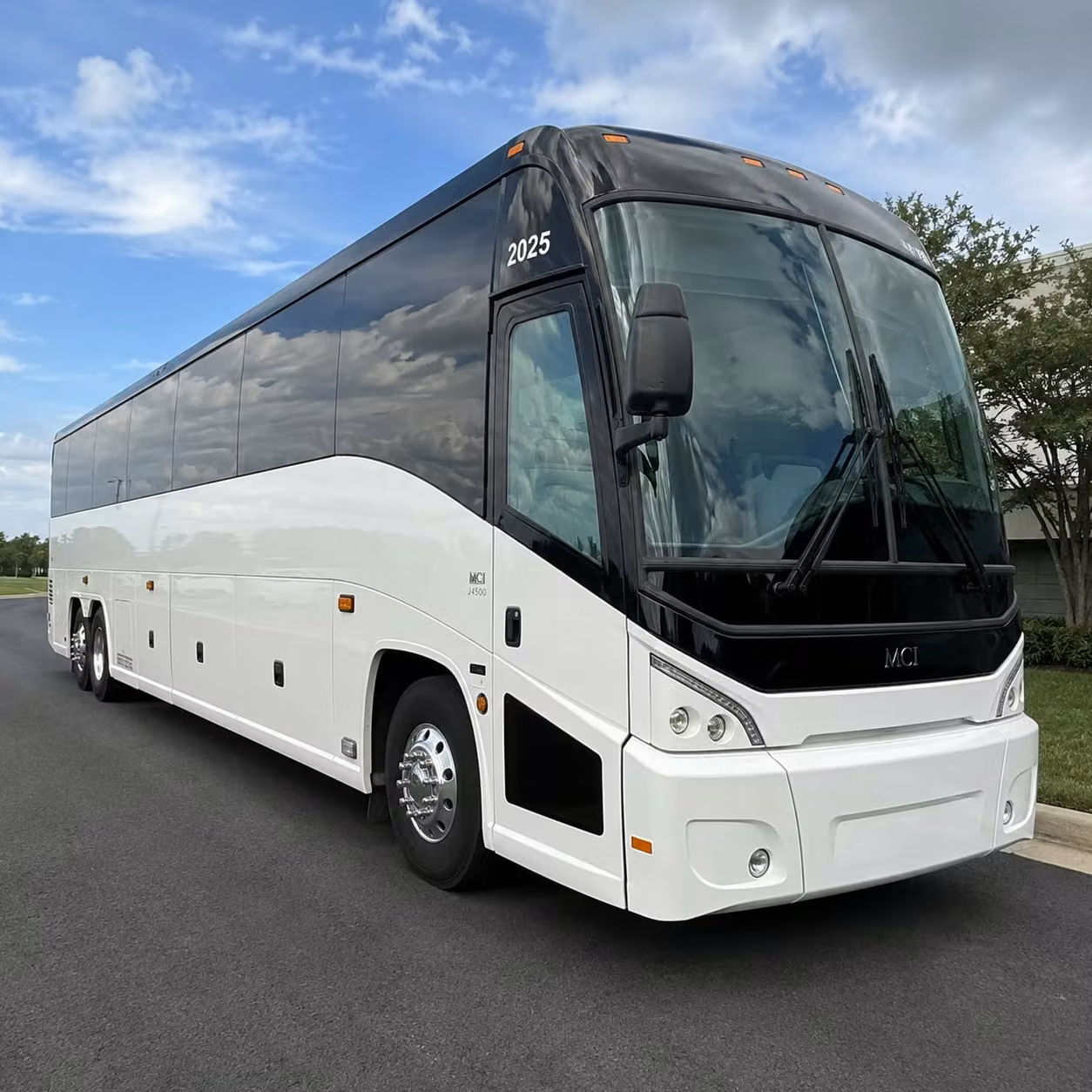 coachbuslowellma com makes festival season in lowell easier for every group
