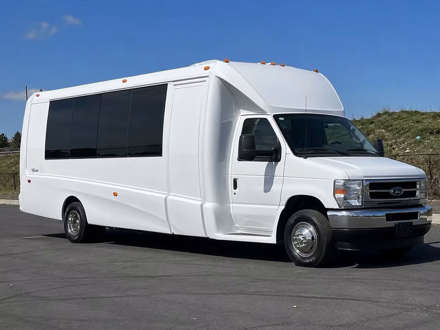 party buses for lowell senior prom pre parties and after parties